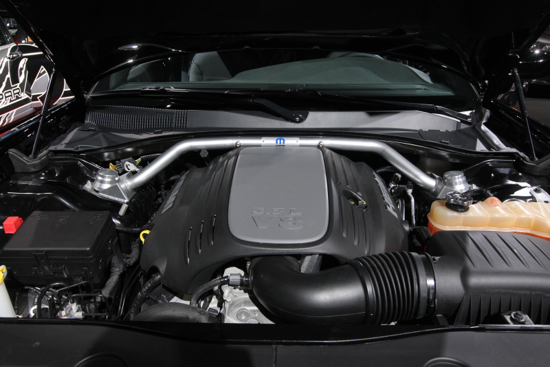 Illustration for article titled 2011 Dodge Charger Mopar Special Edition is all black-and-blue